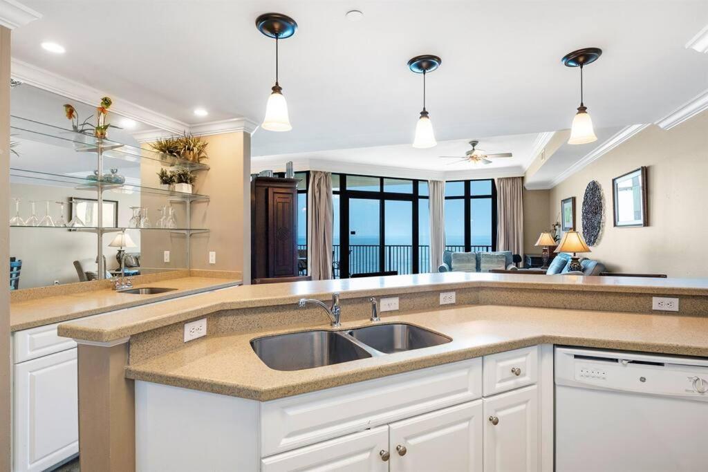 Phoenix West - 2207 - High-End Luxury Beachfront 오렌지 비치 외부 사진