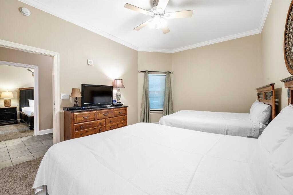 Phoenix West - 2207 - High-End Luxury Beachfront 오렌지 비치 외부 사진
